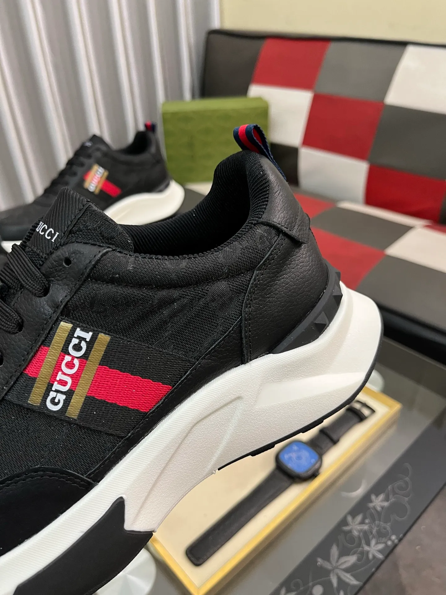Men's Men's Shoes 💰458 ⌚️⌚️[GUCCI] Gucci men's casual shoes are absolutely popular 🔥The ultimate matching item for trendy men! The charm of super texture is irresistible, the main recommendation, the flower leather color is bright! The upper is made of high-quality brand printed fabric with cowhide, breathable leather lining and wear-resistant rubber sole, noble and elegant! Extremely comfortable🎁🎁You can be as handsome as you want💪 38-445⃣️colors available
